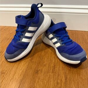 Adidas size 3 FORTARUN 2.0 CLOUDFOAM ELASTIC LACE SHOES